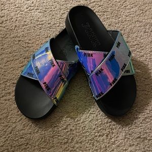 vs iridescent pink slides